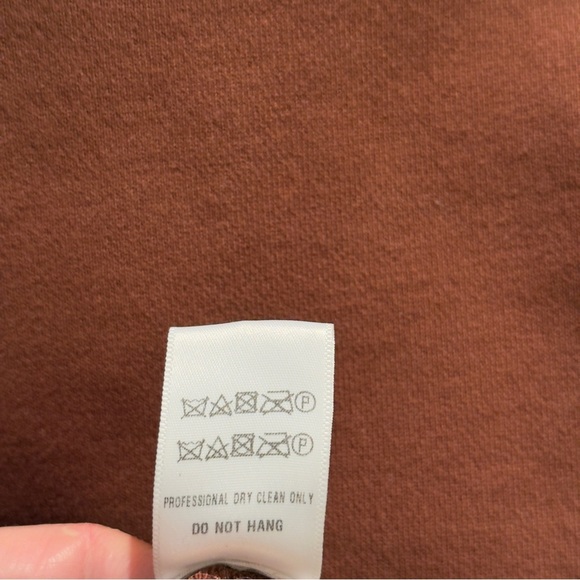 Aknvas Brown Crewneck Sweatshirt Light Yellow Logo Mens Size Large - Picture 9 of 9